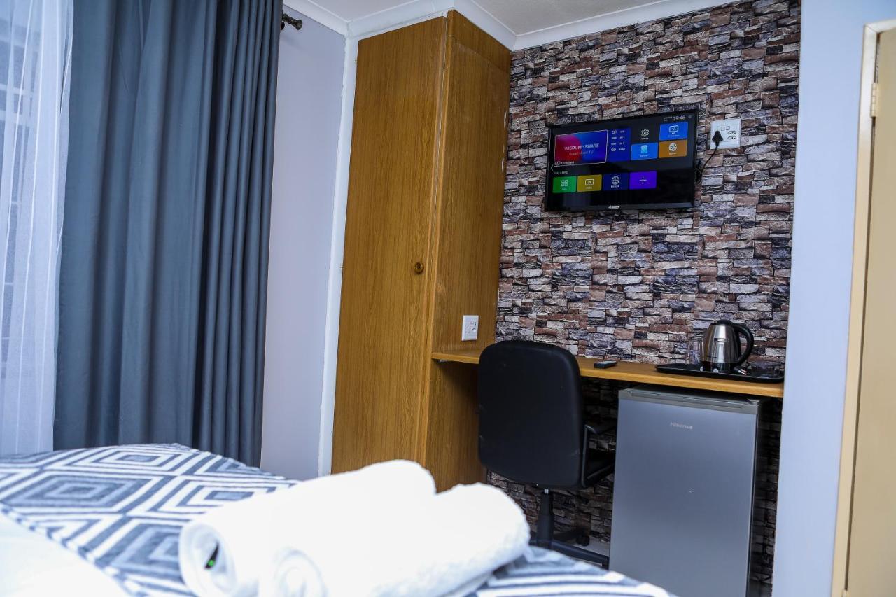 Delux Guesthouse Volksrust Ngoại thất bức ảnh