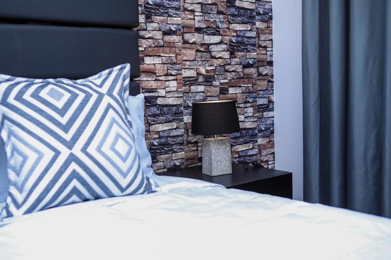 Delux Guesthouse Volksrust Ngoại thất bức ảnh