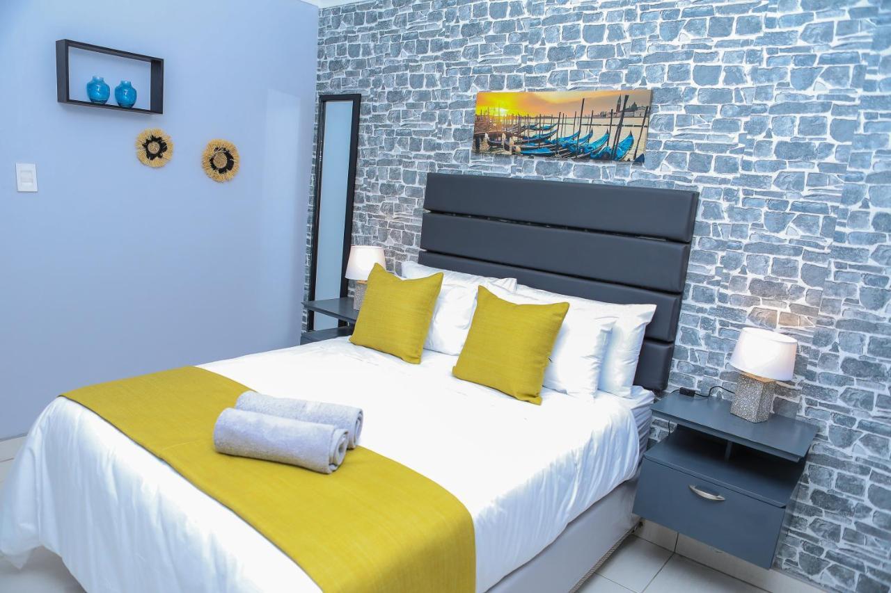 Delux Guesthouse Volksrust Ngoại thất bức ảnh