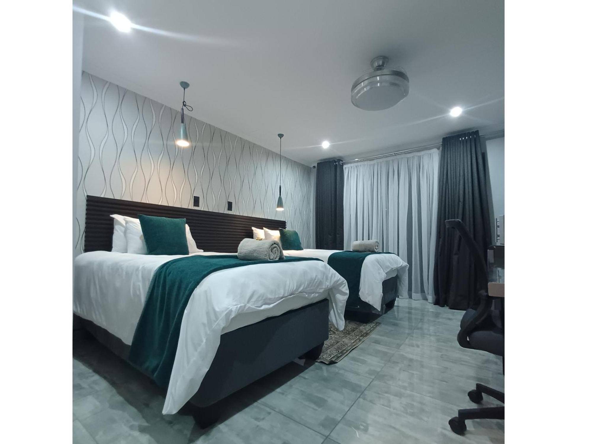 Delux Guesthouse Volksrust Ngoại thất bức ảnh