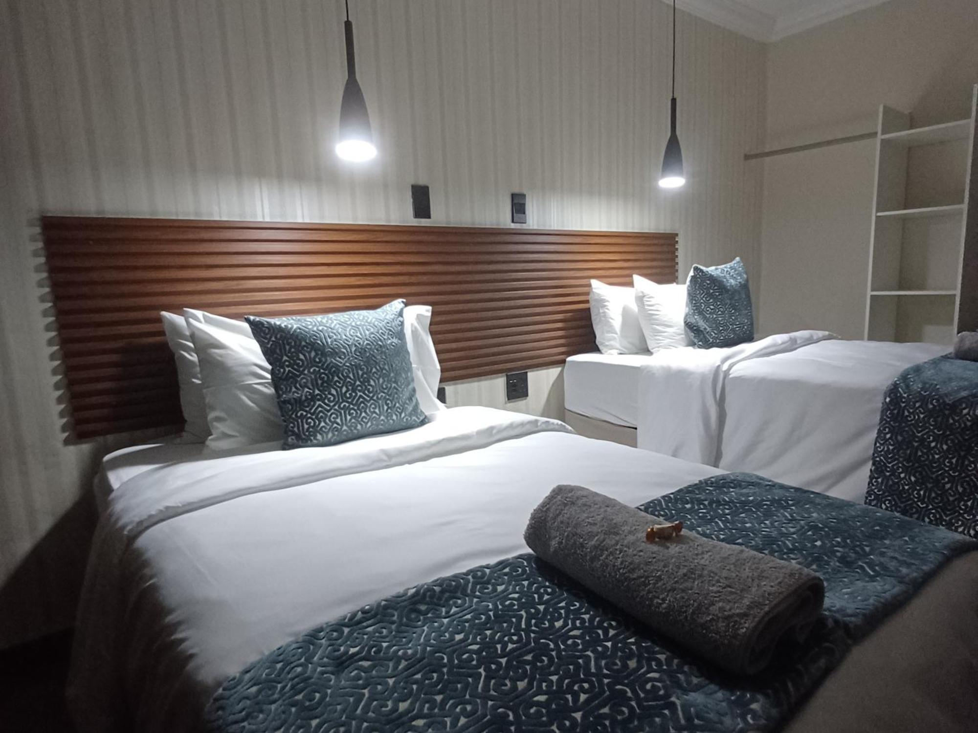 Delux Guesthouse Volksrust Ngoại thất bức ảnh