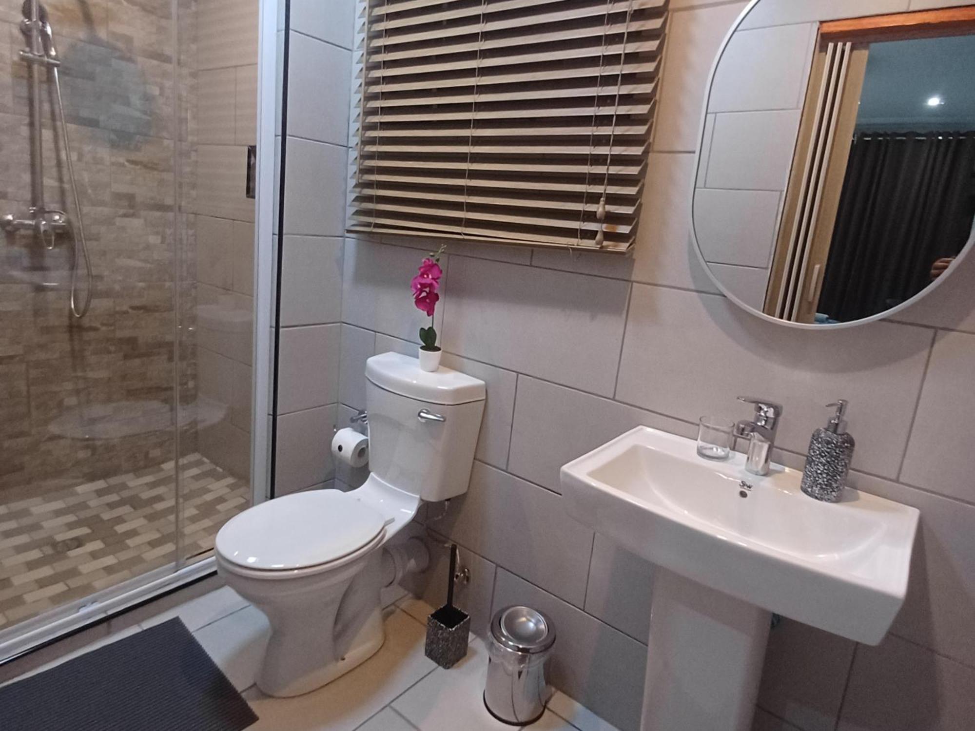 Delux Guesthouse Volksrust Ngoại thất bức ảnh