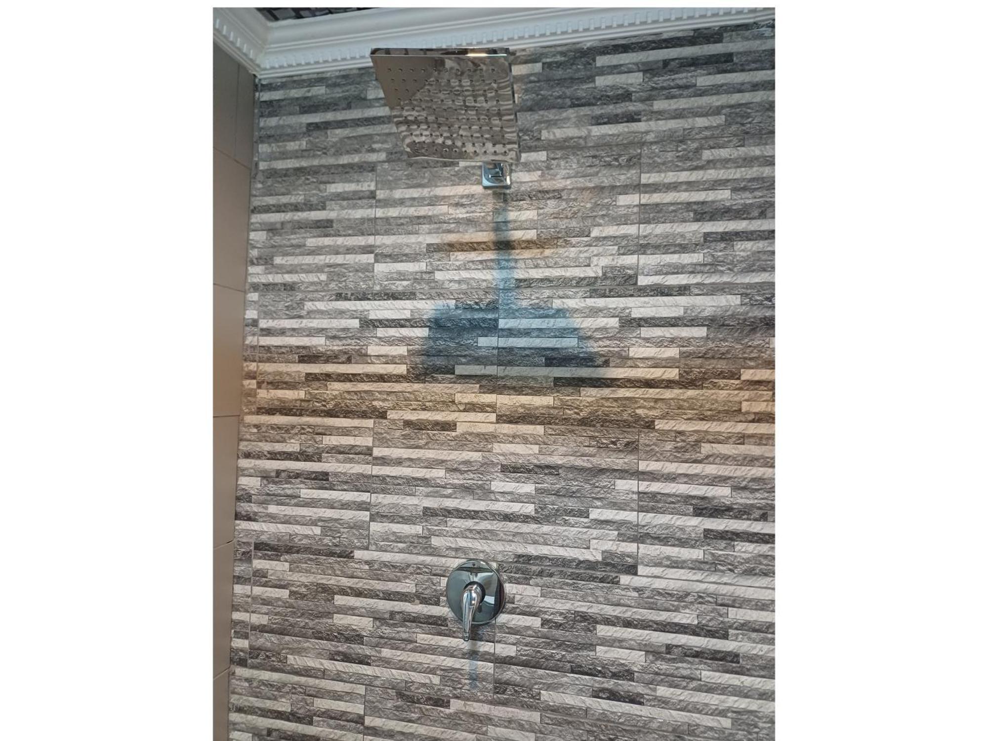 Delux Guesthouse Volksrust Ngoại thất bức ảnh