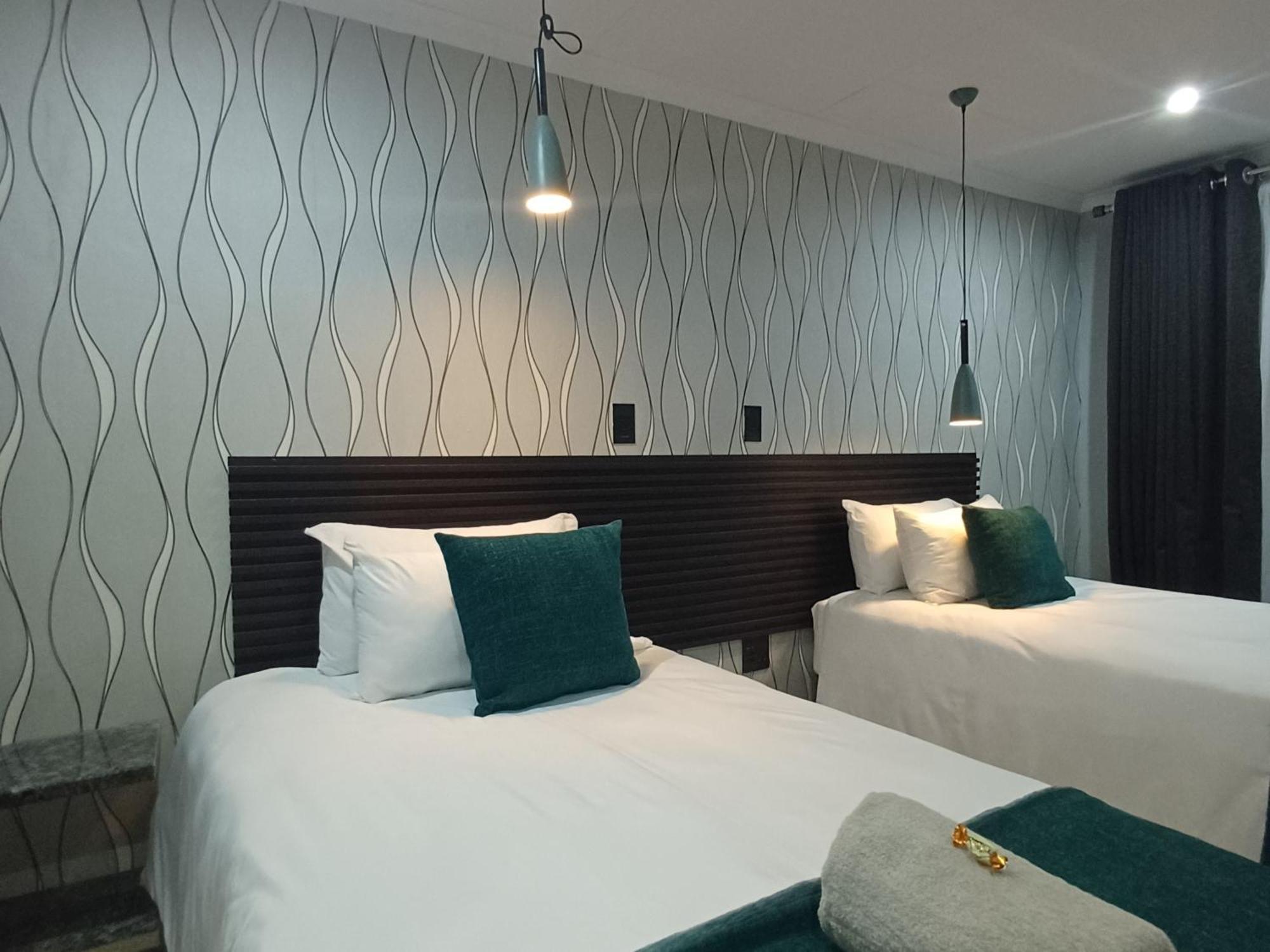 Delux Guesthouse Volksrust Ngoại thất bức ảnh