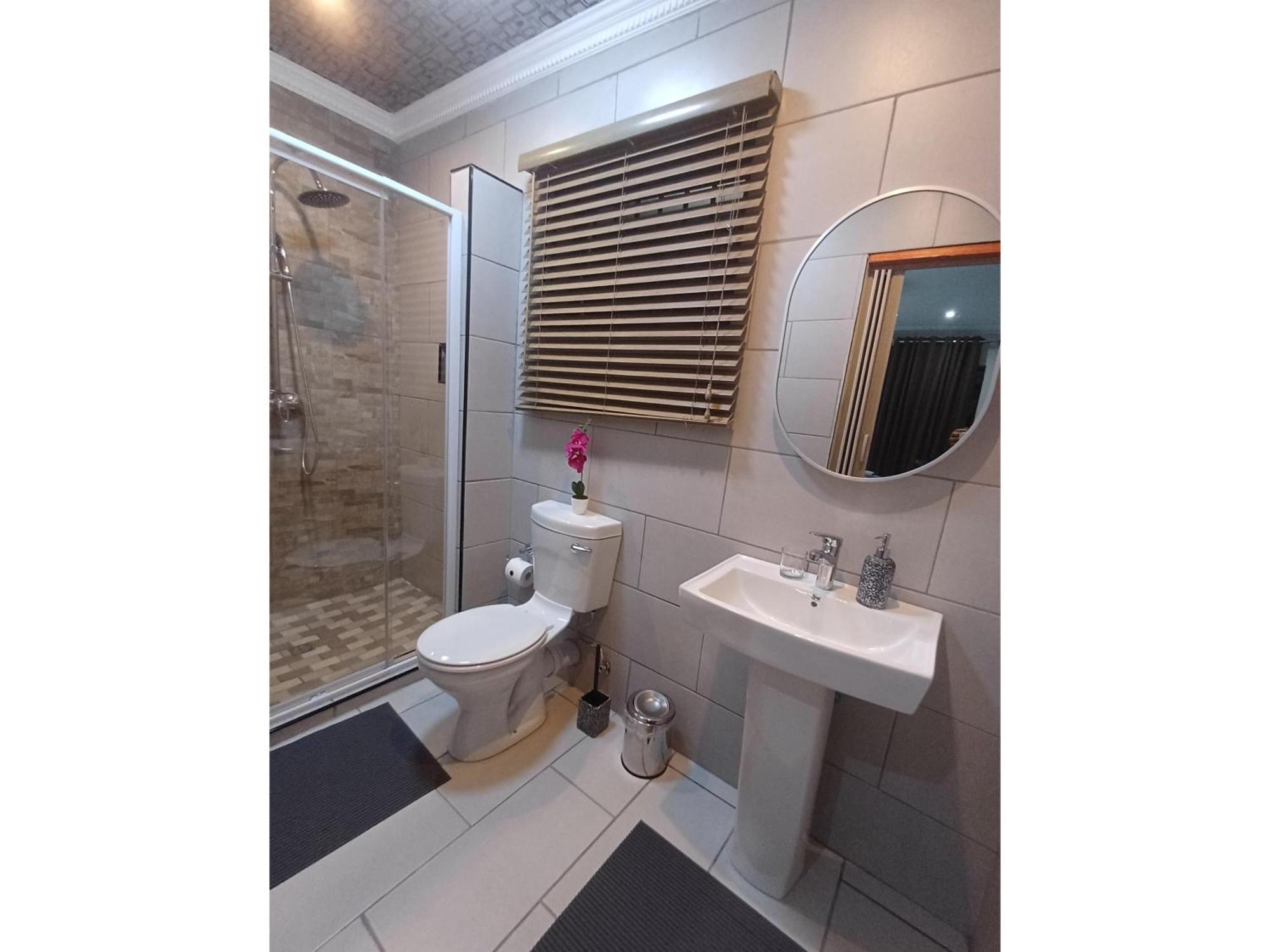 Delux Guesthouse Volksrust Ngoại thất bức ảnh
