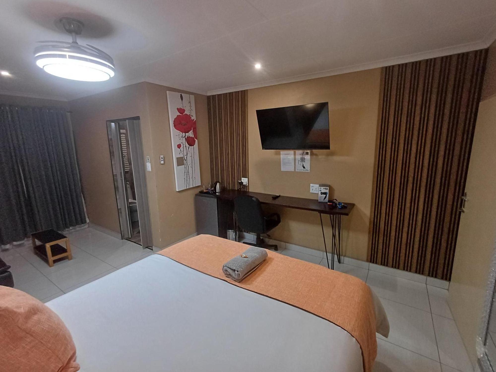 Delux Guesthouse Volksrust Ngoại thất bức ảnh