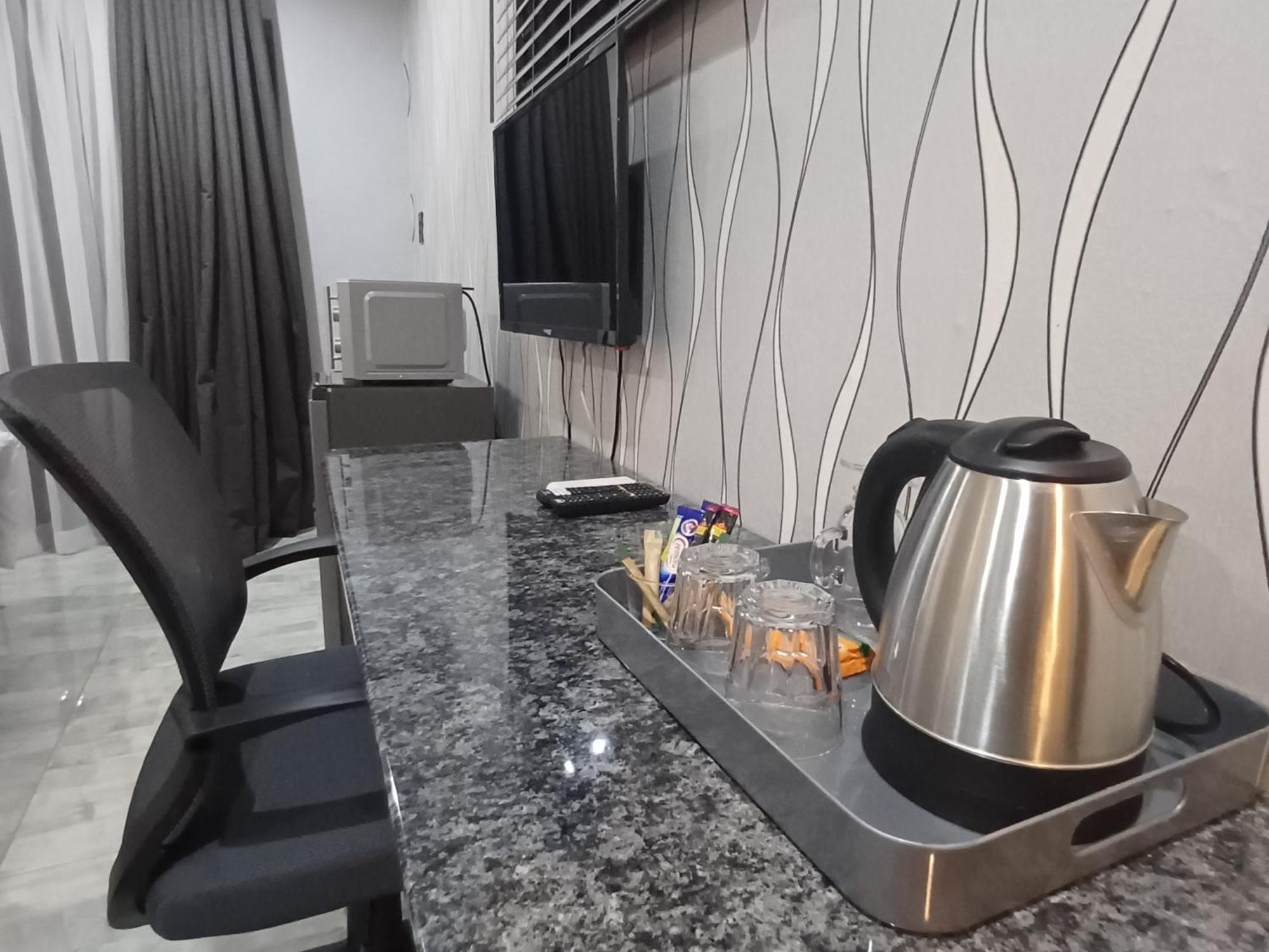 Delux Guesthouse Volksrust Ngoại thất bức ảnh